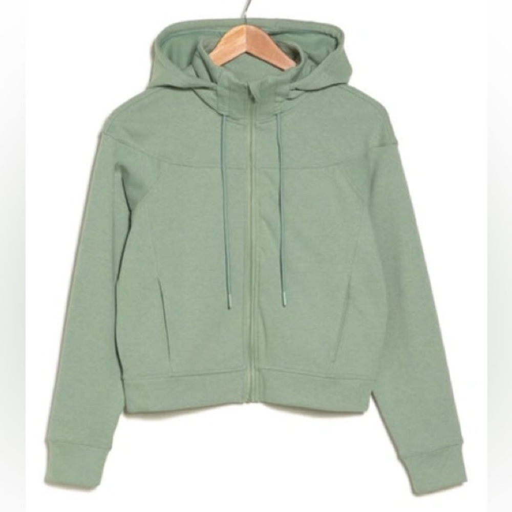 Yogalicious Cloud Plush Cropped Hoodie